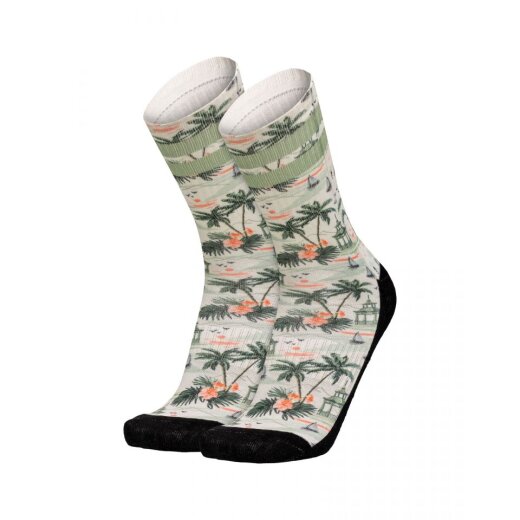 Pullin Socks Longmacouba